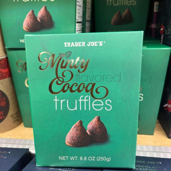 Trader Joe's Minty Flavored Cocoa Truffles 薄荷可可松露巧克力 